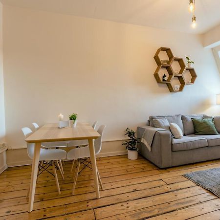 Eigene Wohnung Im Stadtzentrum Mit Wunderschoener Dachterrasse Биль Экстерьер фото