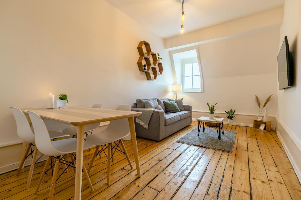 Eigene Wohnung Im Stadtzentrum Mit Wunderschoener Dachterrasse Биль Экстерьер фото